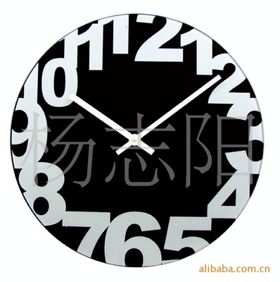 不锈钢挂钟的魅力 静音石英钟的实用与美学